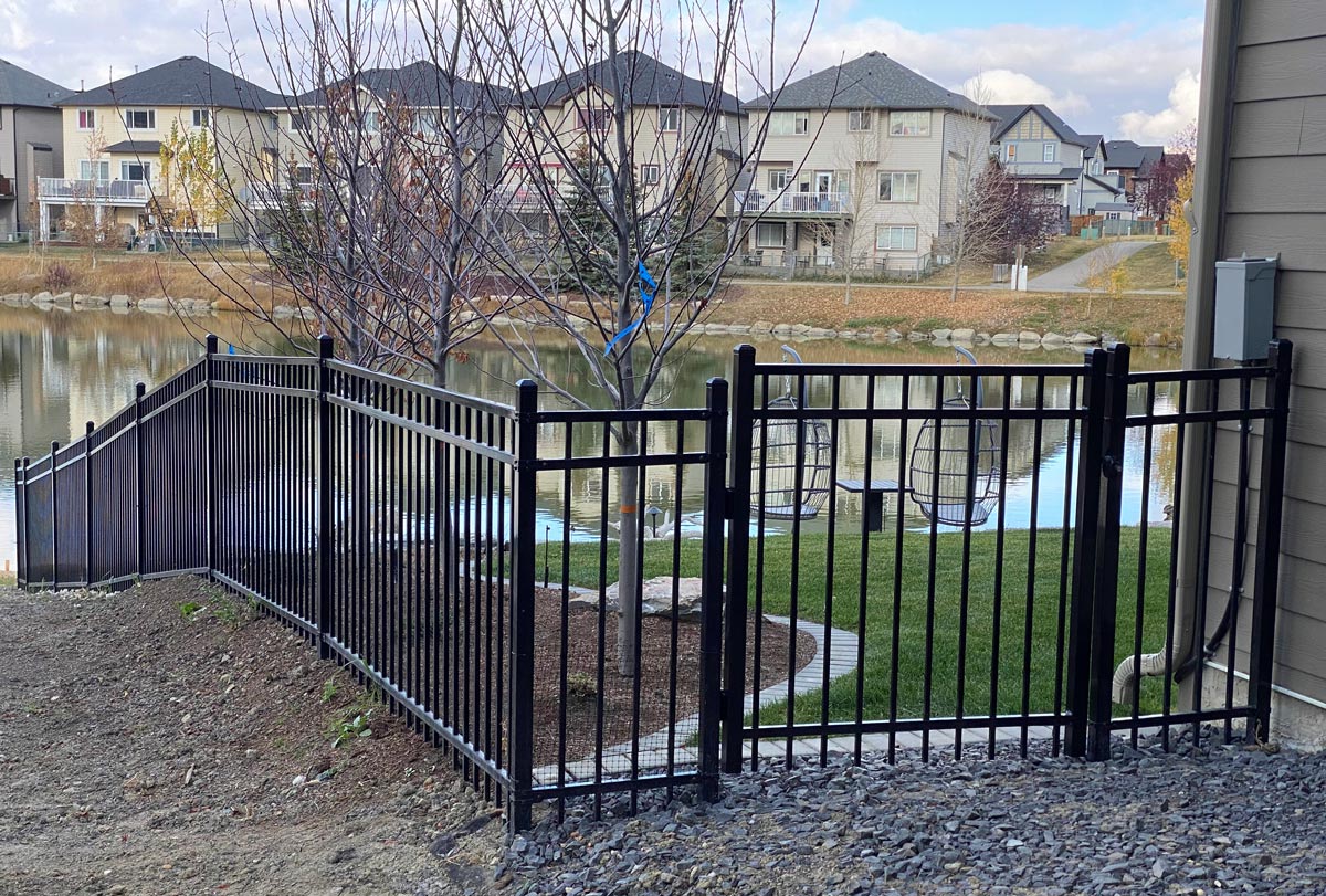 airdrie deck builder<br />
