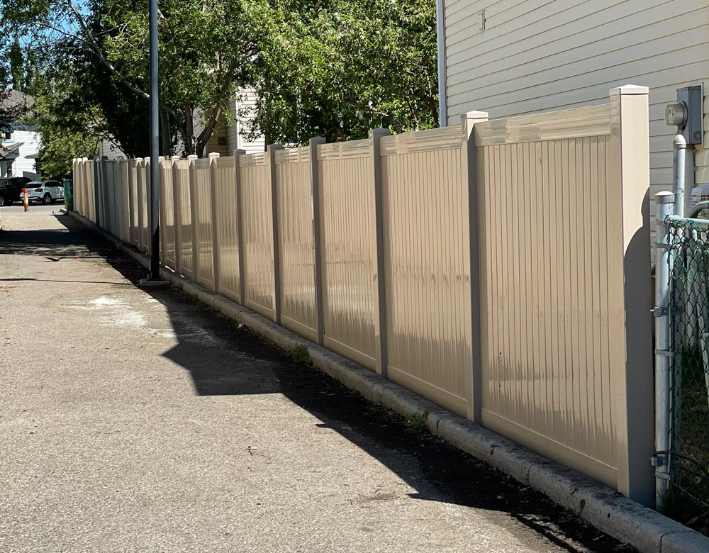 airdrie deck builder<br />
